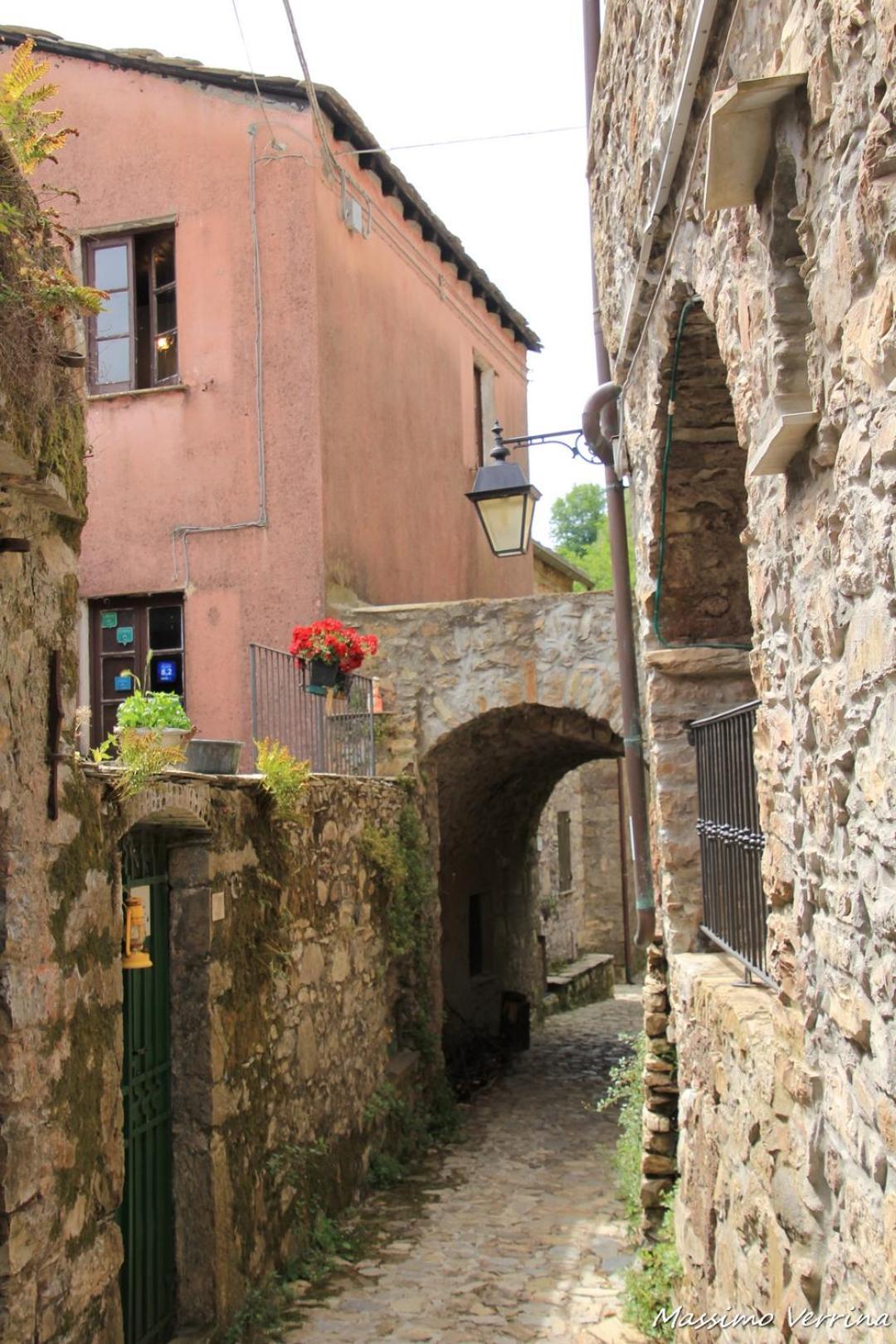 Medieval Village B&B Ne Exterior photo